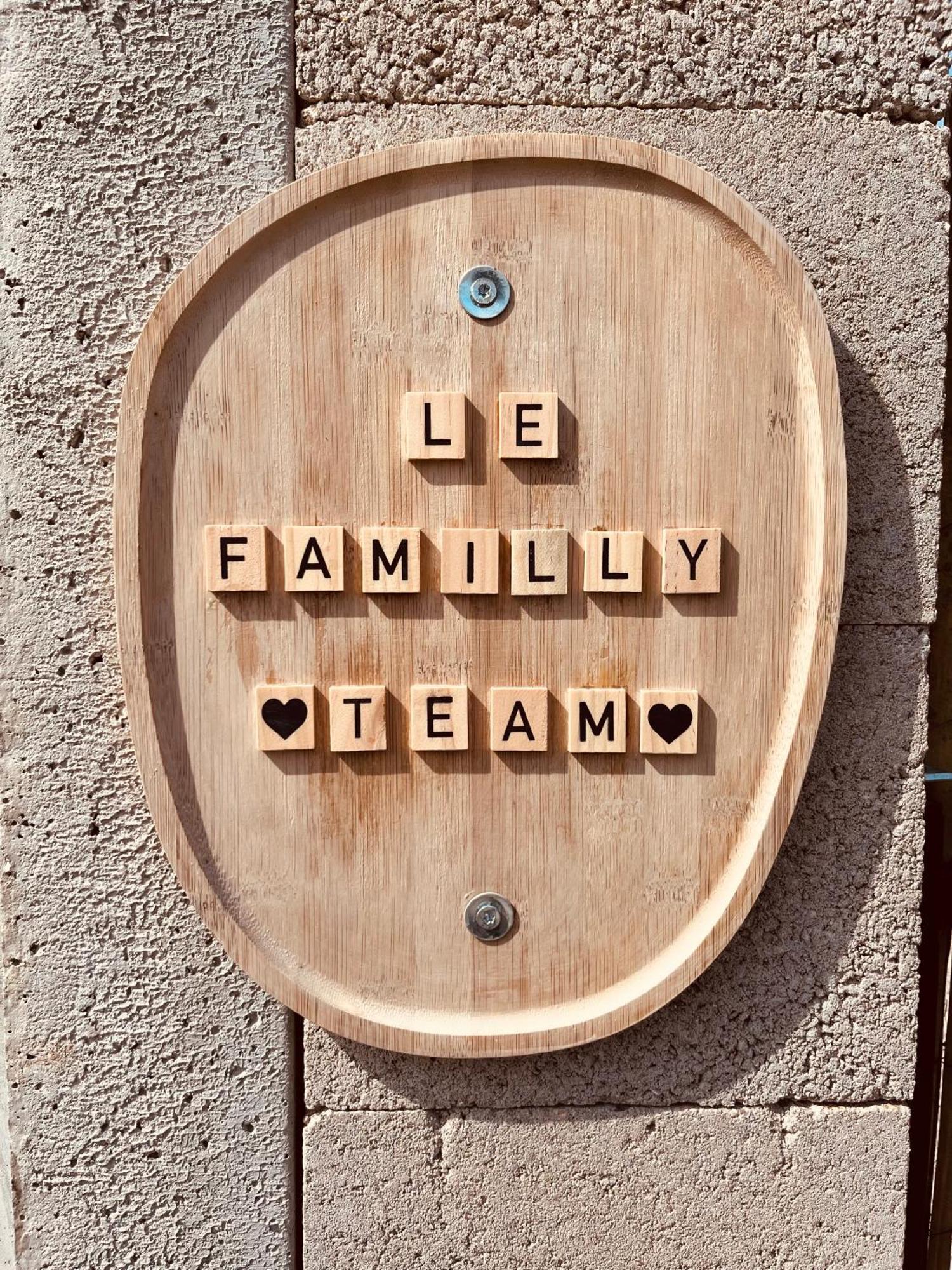 Le Familly Team Hotel Ardres ภายนอก รูปภาพ